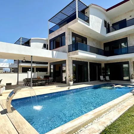 Infinity Villa